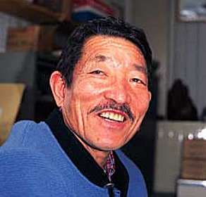 Tomiyasu Ishikawa alcança a cume dos sete pontos mais altos do mundo aos 71 anos